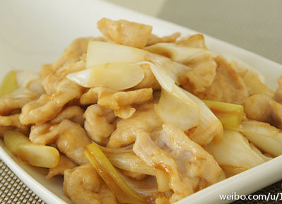 东北葱爆里脊的做法,家庭怎么做大葱炒肉片鲜嫩好吃