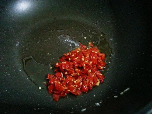 蒜蓉丝瓜蒸粉丝的做法