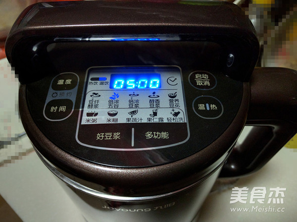 倍浓红枣豆浆的做法