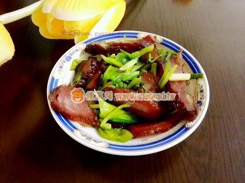 青蒜炒(瘦)腊肉的做法