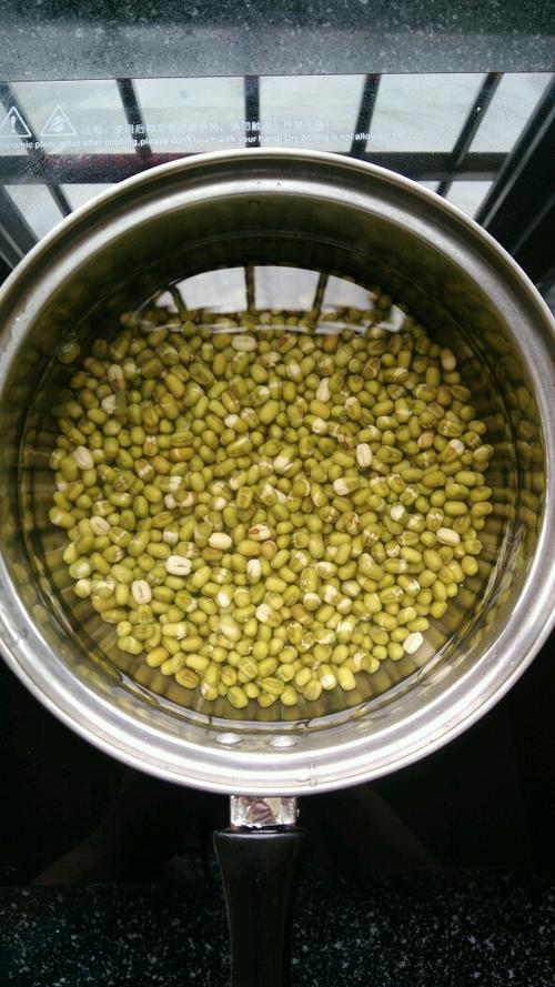 自制绿豆棒冰的做法