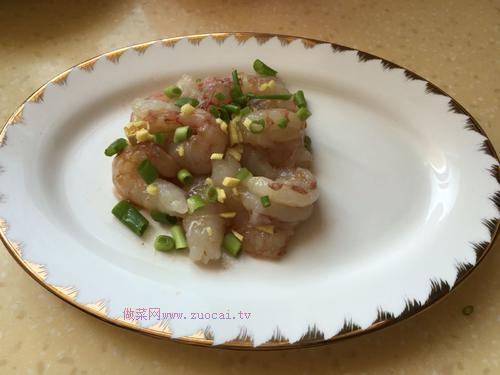 糖醋虾仁的做法