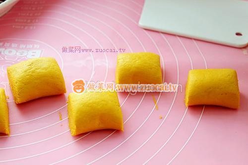 椰蓉南瓜豆沙饼的做法