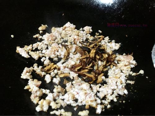 客家蒸萝卜丸子的做法