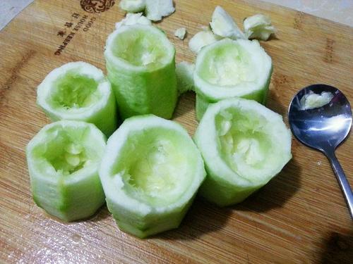 蒜蓉丝瓜蒸粉丝的做法