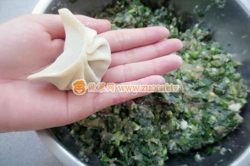 猪肉韭菜馅饺子的做法