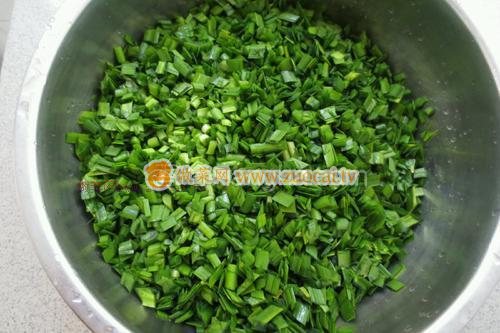 猪肉韭菜馅饺子的做法