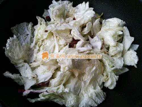 辣椒炝白菜的做法