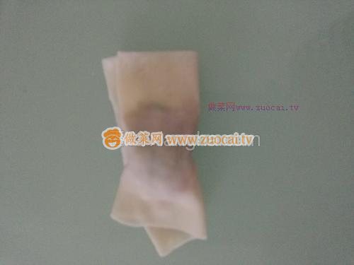 暖胃海鲜豌豆苗馄饨的做法