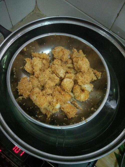 粉蒸鸡肉的做法
