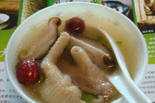 鸡爪煲汤