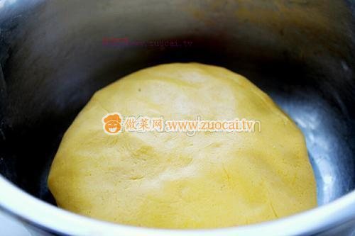 椰蓉南瓜豆沙饼的做法