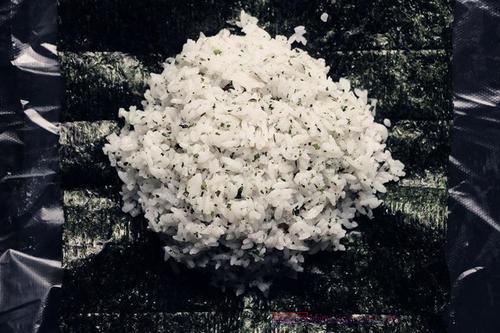 海苔饭团便当的做法