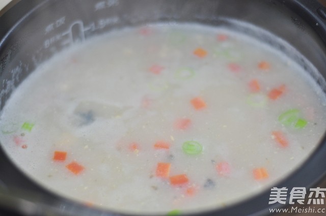 三色鸡肉粥的做法