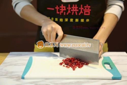 蔓越莓炼乳棒的做法