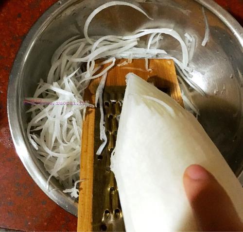 客家蒸萝卜丸子的做法
