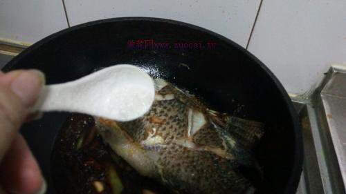 红烧罗非鱼的做法