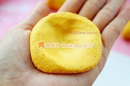椰蓉南瓜豆沙饼的做法