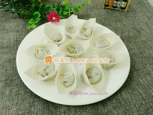 胡萝卜肉馅馄炖的做法