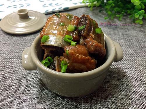 电饭锅焖排骨的做法