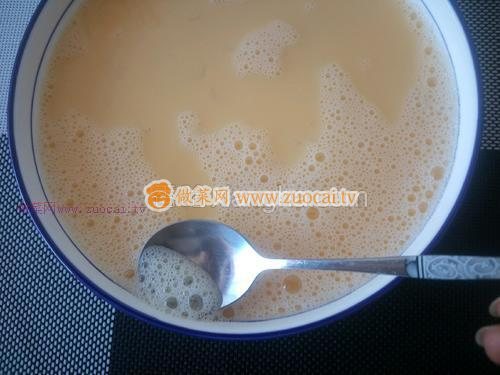 嫩滑银耳鸡蛋羹的做法