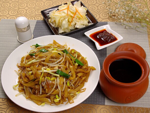 鸡蛋炒河粉的做法