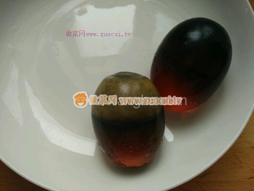 烧椒皮蛋的做法