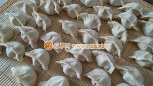 圆白菜猪肉馅饺子的做法
