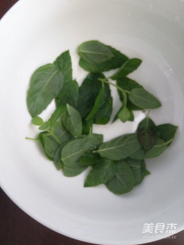 #RIO#薄荷蜜桃冰饮的做法