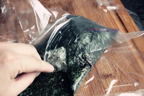 海苔饭团便当的做法