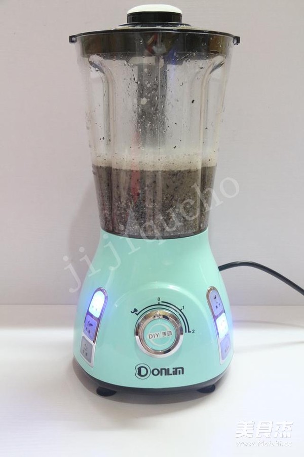 健脑补肾之核桃黑芝麻糊的做法