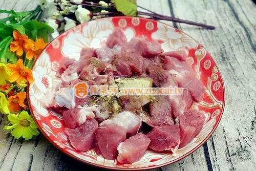 菠萝咕噜肉的做法