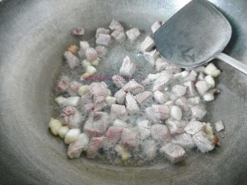 肉丁芥菜头的做法
