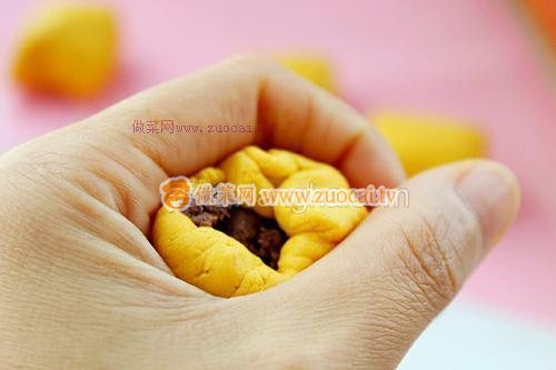 椰蓉南瓜豆沙饼的做法