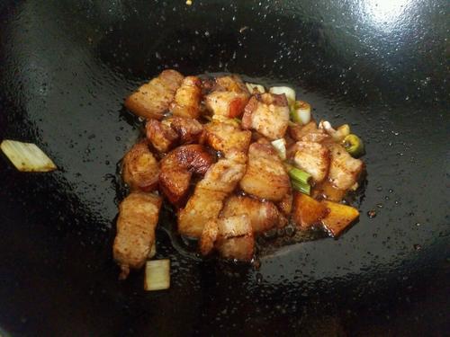 红薯烧肉的做法