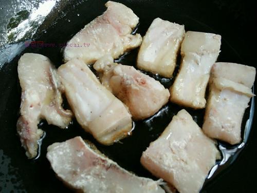 豆豉酱烧鲢鱼块的做法