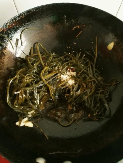 海带焖黄豆的做法