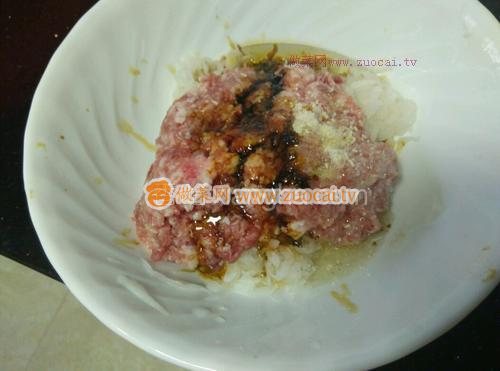 萝卜肉馅包的做法