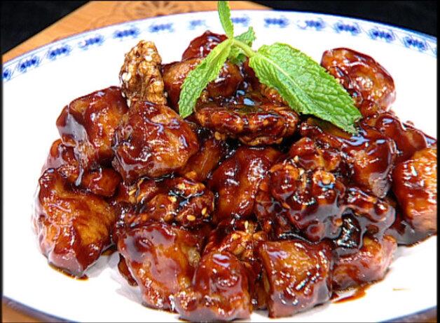 酱爆桃仁鸭丁怎么做？