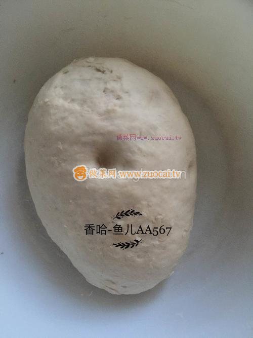 牛肉胡萝卜木耳包子的做法