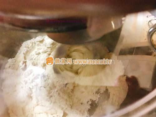 青菜猪肉煎饺的做法