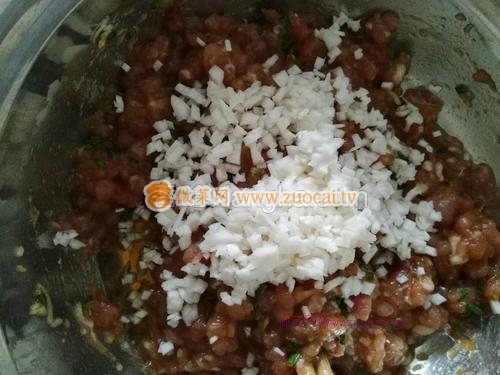 暖胃海鲜豌豆苗馄饨的做法