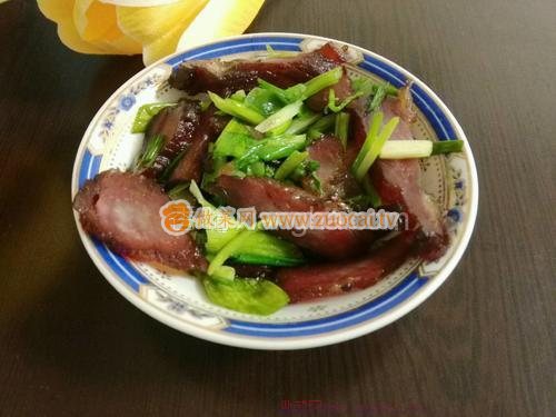 青蒜炒(瘦)腊肉的做法
