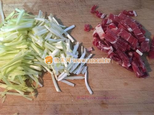牛肉韭黄煎饼的做法