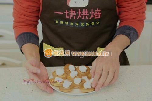 巧克力夹心派的做法