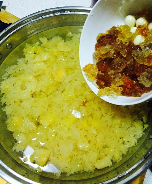 雪耳桃胶的做法