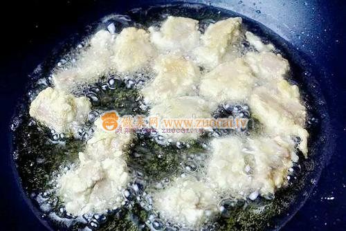 菠萝咕噜肉的做法