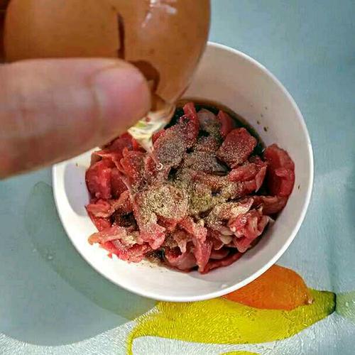 葱爆羊肉的做法