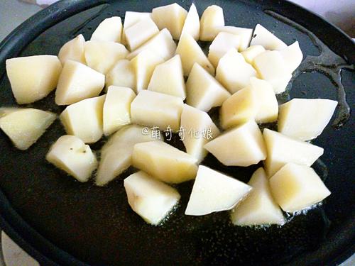 铁板孜然土豆的做法