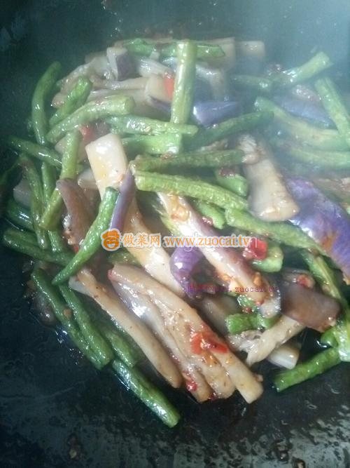 茄子烧豆角的做法